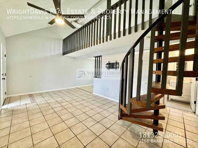Building Photo - 2166 Bradford St
