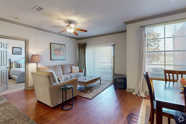 1BR, 1BA - 816SF - Living Room & Dinning Area - The Lakes At Turtle Creek Apartment Homes