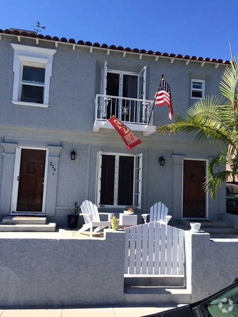 Building Photo - 229 Nieto Ave