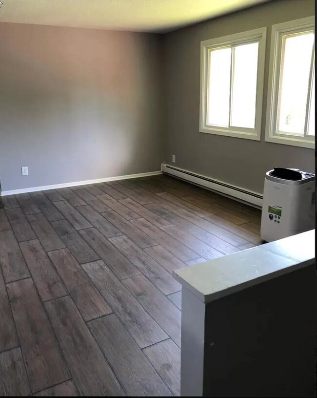 4664 Suffolk Rd, Mound, MN 55364 Townhome Rentals in Mound MN