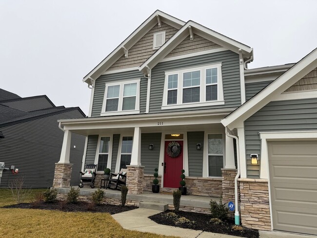 Foto del edificio - Spacious 4BR House in Shelbyville