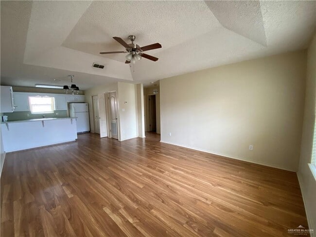 Building Photo - 2501 Hibiscus Ave