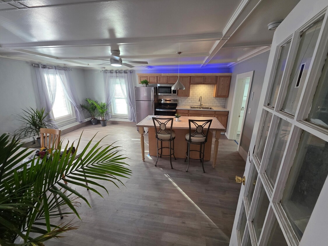 Foto principal - 536 Arsenal St