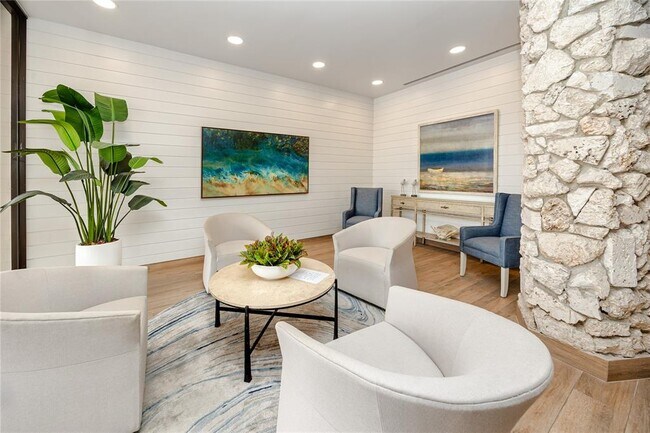 Foto del edificio - 7100 Sunset Way