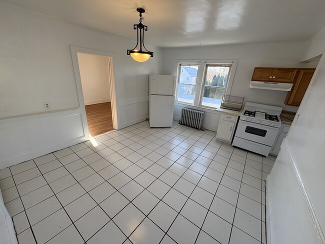 Building Photo - 35 13th St