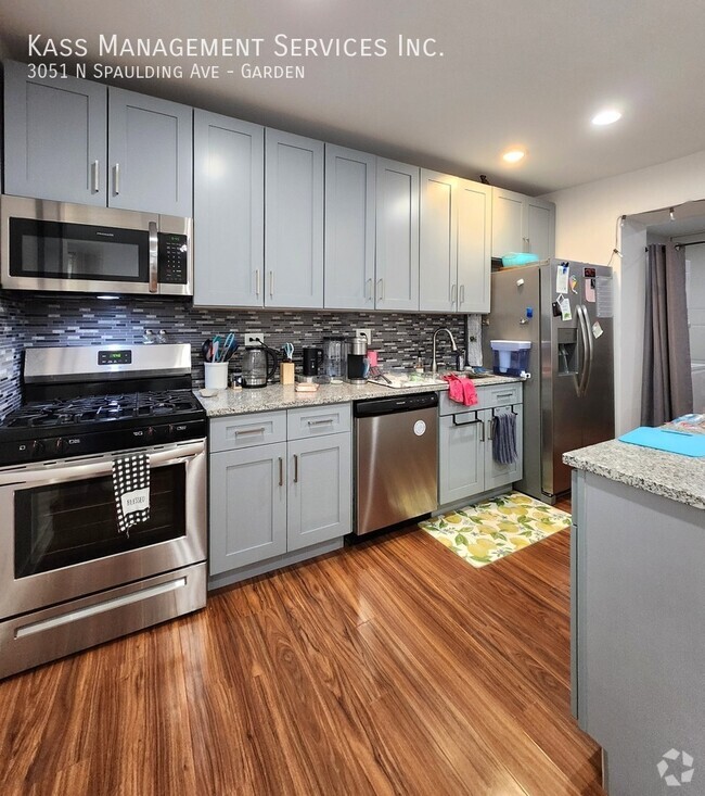 Building Photo - 3051 N Spaulding Ave