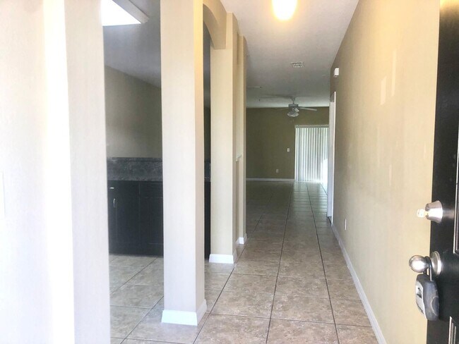 Building Photo - MOVE IN NOW!!  Beautiful 3 bed 2.5 bath to...