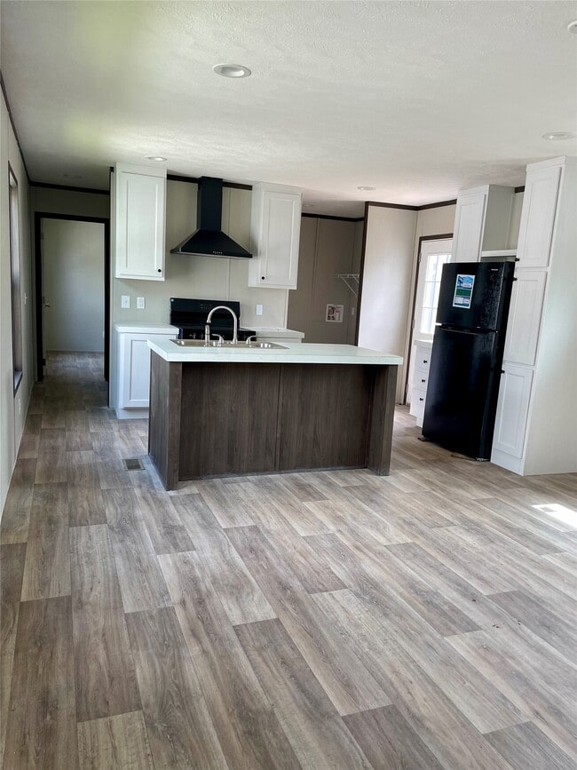 Building Photo - 720 S Shanks St