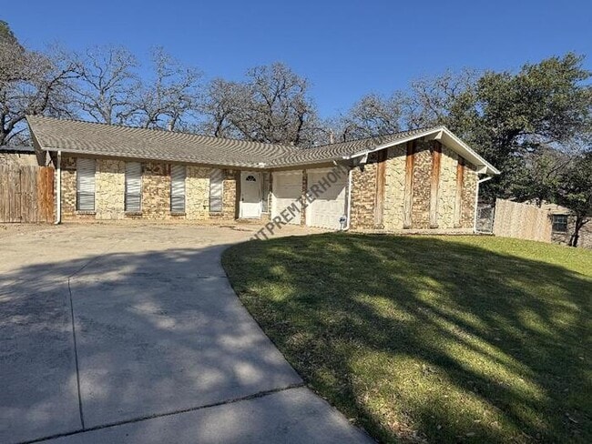 Building Photo - 412 Glenhaven Dr
