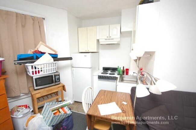 Foto del edificio - 28 S Huntington Ave