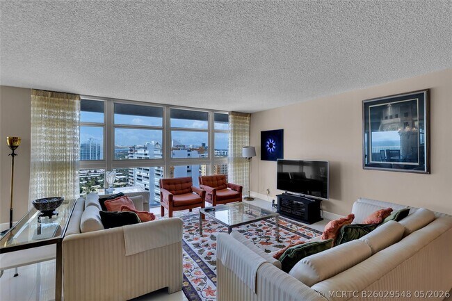 Building Photo - 1370 S Ocean Blvd