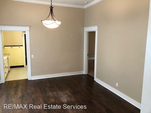 Building Photo - 3 br, 1.5 bath House - 528 Wilkinson
