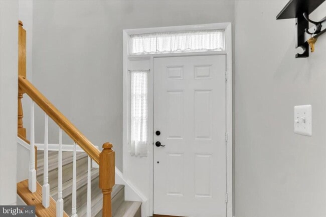 Building Photo - 9411 Royal Bonnet Terrace