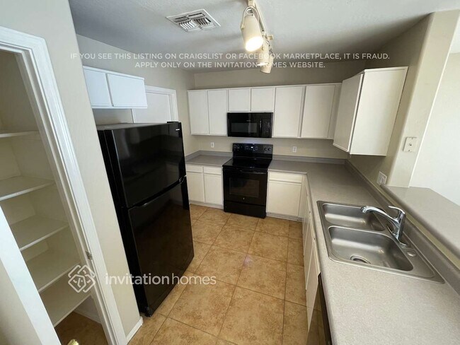 Foto del edificio - 11239 W Roma Ave