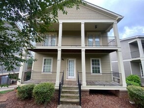 Building Photo - 221 Madison Heights