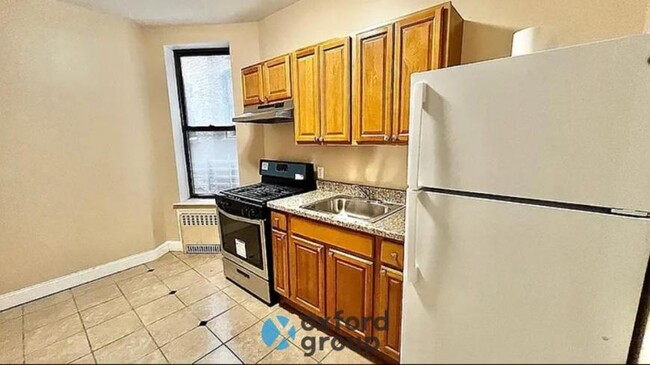 Foto del edificio - 1 bedroom in BRONX NY 10454