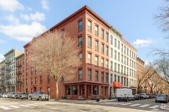 Building Photo - 101 Willow Ave