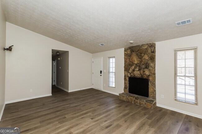 Foto del edificio - 1070 Salisbury Trail