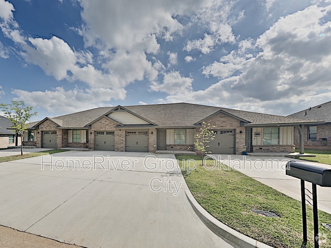Building Photo - 418 Vail Cir