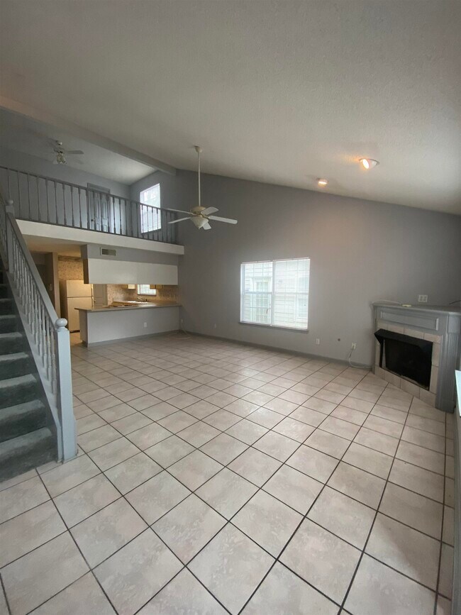 Building Photo - 1406 Golden Park Ct