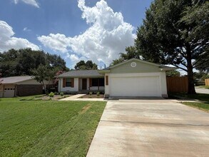Building Photo - 1241 Cypress Dr