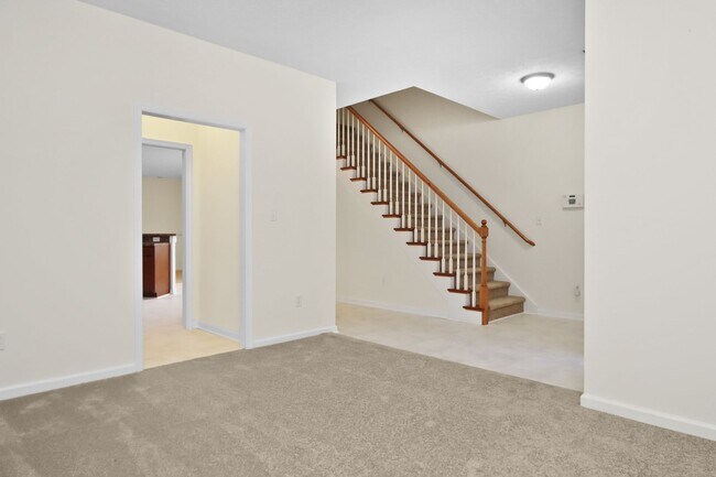 Building Photo - 2 Musket Ln