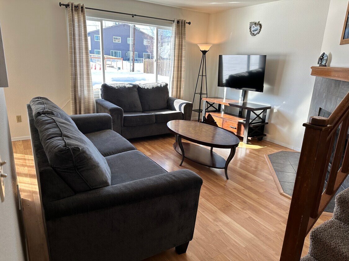Foto principal - 8132 E 32nd Ave