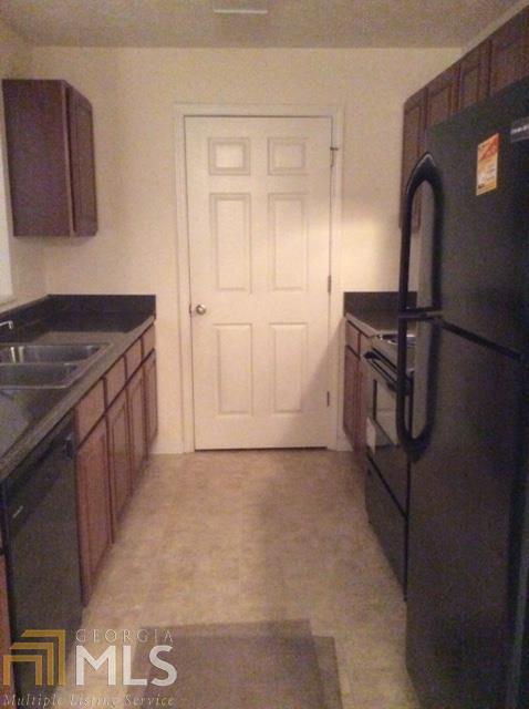 Building Photo - 6304 Fairington Ridge Cir