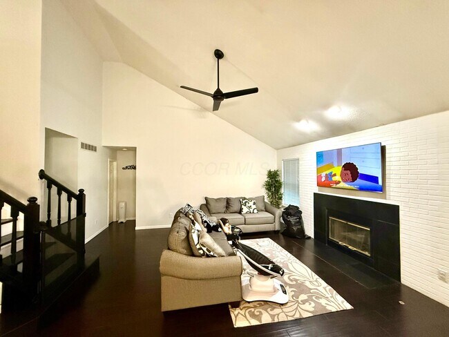 Building Photo - 4911 Claymill Dr