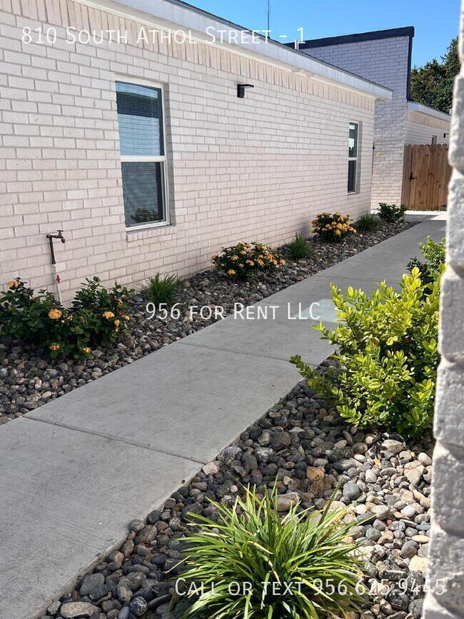 Foto del edificio - 810 S Athol St