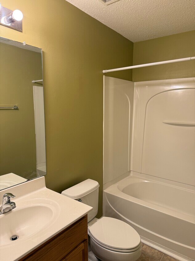 Foto del edificio - 78 Tannenbaum Cir