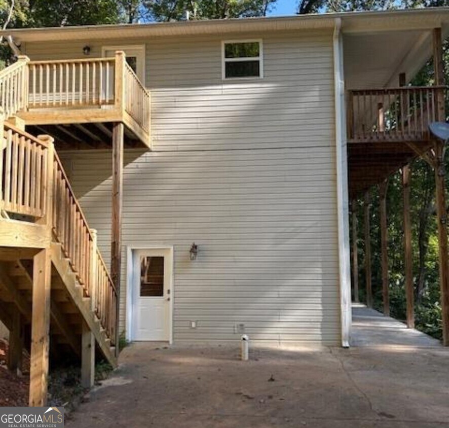 Foto principal - 104 Travelers Ln
