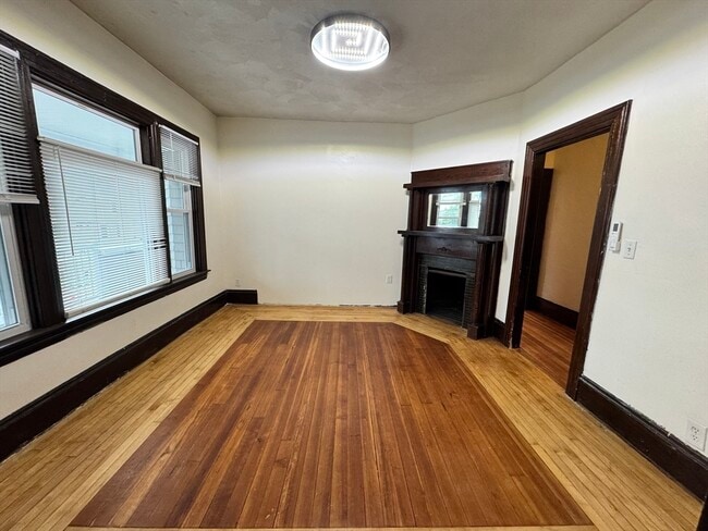 Foto del edificio - 341 Belmont St