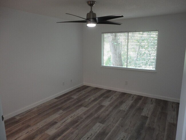 Foto del edificio - 1015 SW 9th St