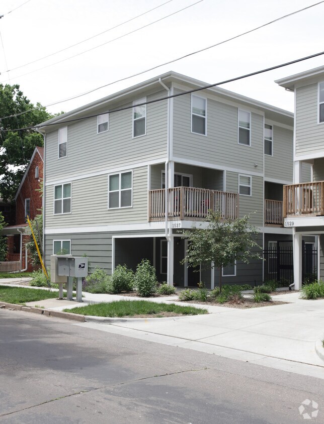 Building Photo - 1525 S 19th St
