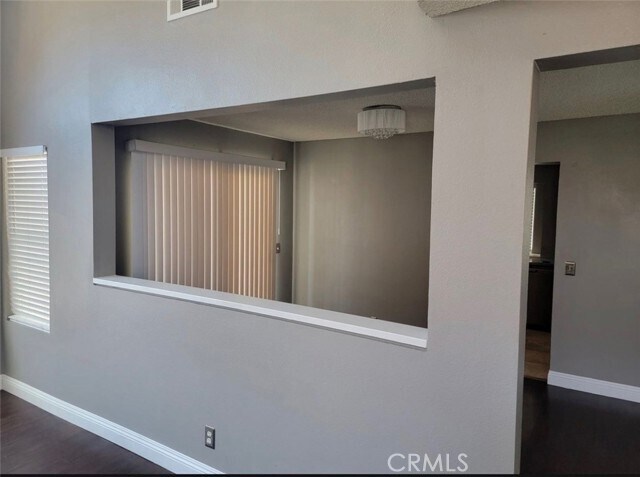 Foto del edificio - 7598 Honeysuckle St