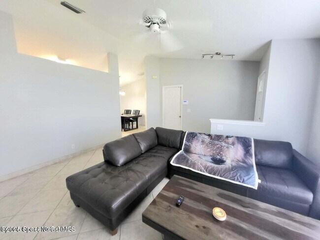 Foto del edificio - 1274 Westover St
