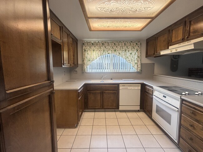 Foto del edificio - 1712 Shasta Ct