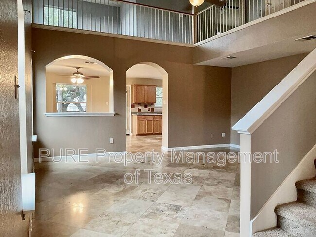 Foto del edificio - 3590 Rock Shelf Ln
