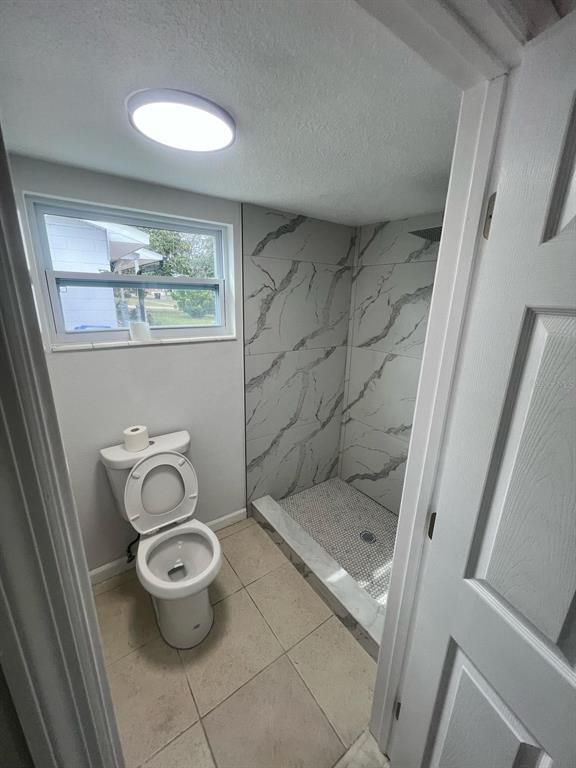 Foto del edificio - 6130 Gamble Dr
