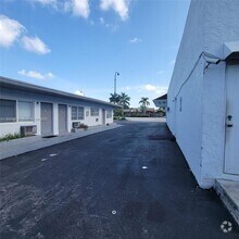 Building Photo - 6300 Miramar Pkwy