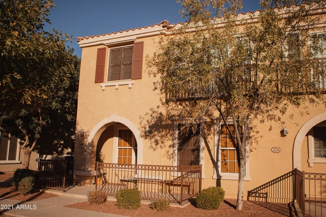 Building Photo - 2754 S Sulley Dr