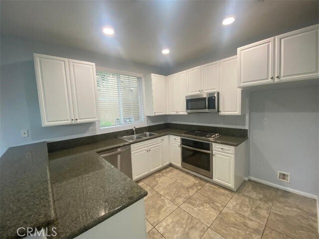 Building Photo - 30505 Canyon Hills Rd