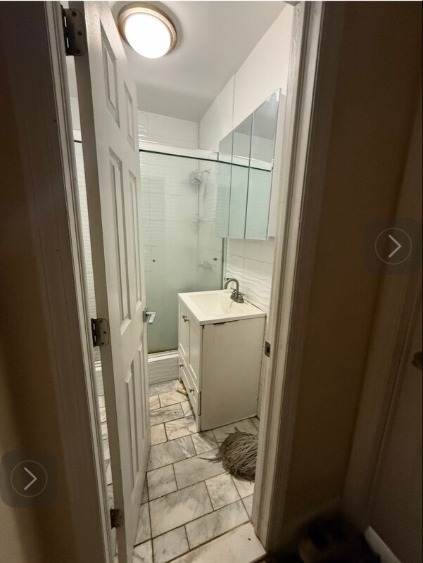 Foto del edificio - 42-12 108th St