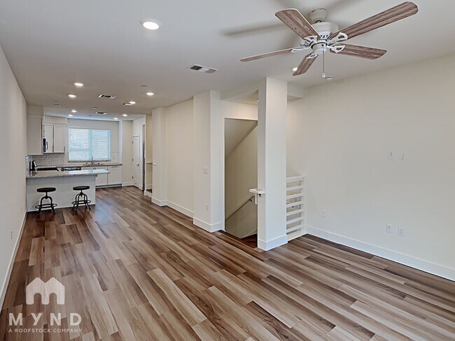 Foto del edificio - 981 41st St #114