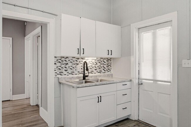 Foto del edificio - Beautiful, Remodeled Onalaska HOME for Rent!