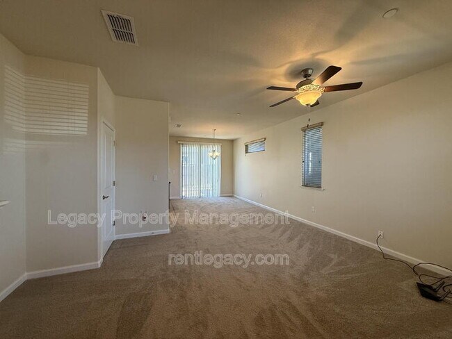 Foto del edificio - 2486 Boxwood St