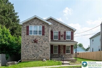 Building Photo - 337 E Kleinhans St