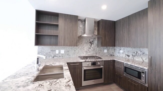 Foto del edificio - 749 N Hudson Ave