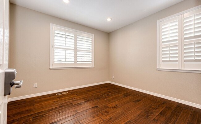 Foto del edificio - Beautiful 5bd 4ba single family home for rent in desirable Highlands Ranch CO 80103